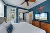 KING W/FLAT SCREEN TV & PRIVATE BALCONY