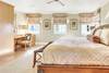 KING SUITE WITH DESK SPACE AND NATURAL LIGHT KING SUITE WITH DESK SPACE AND NATURAL LIGHT