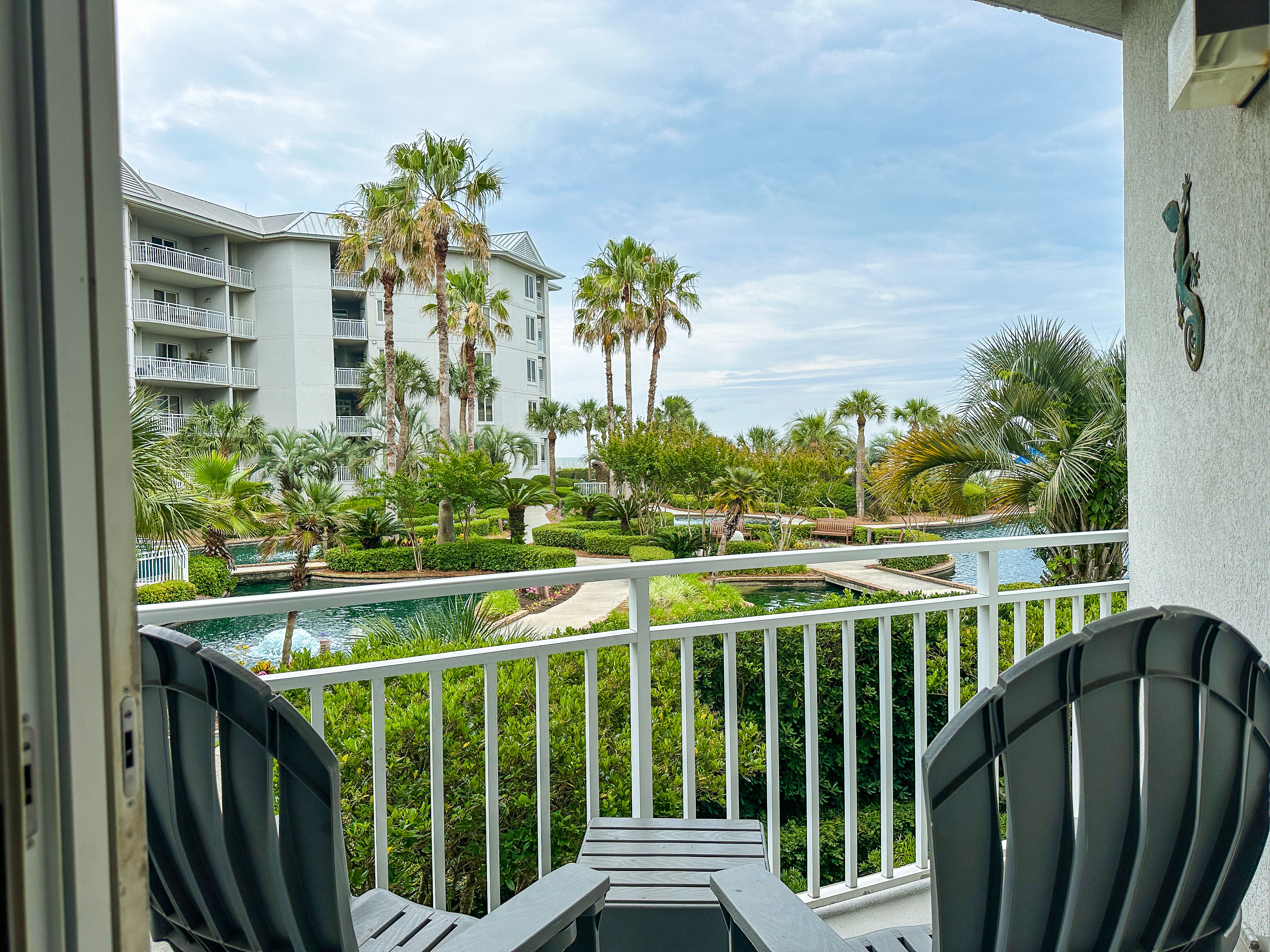 1105 SeaCrest host2coast