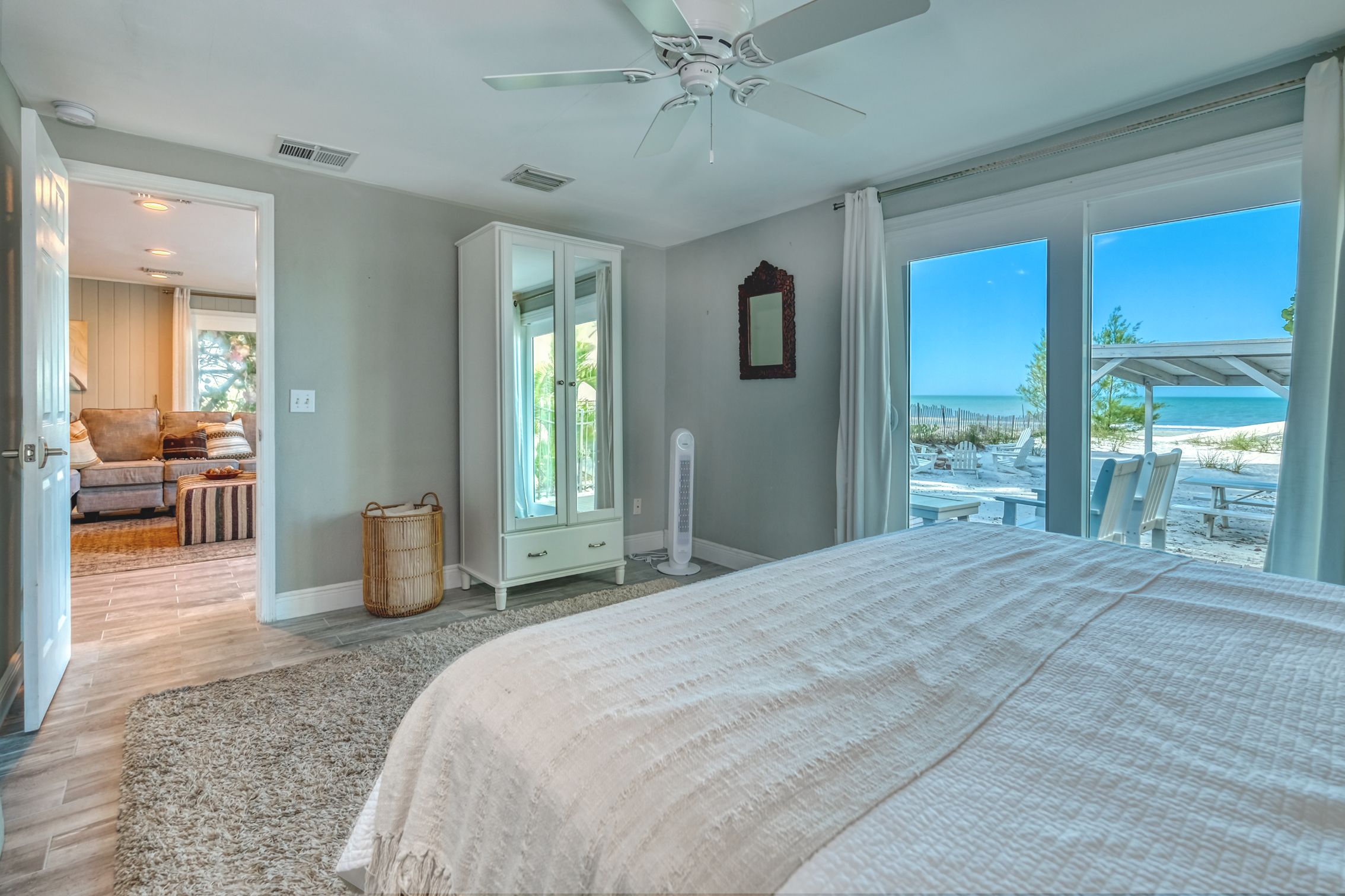 CastAWay The Seaside Property Shoppe