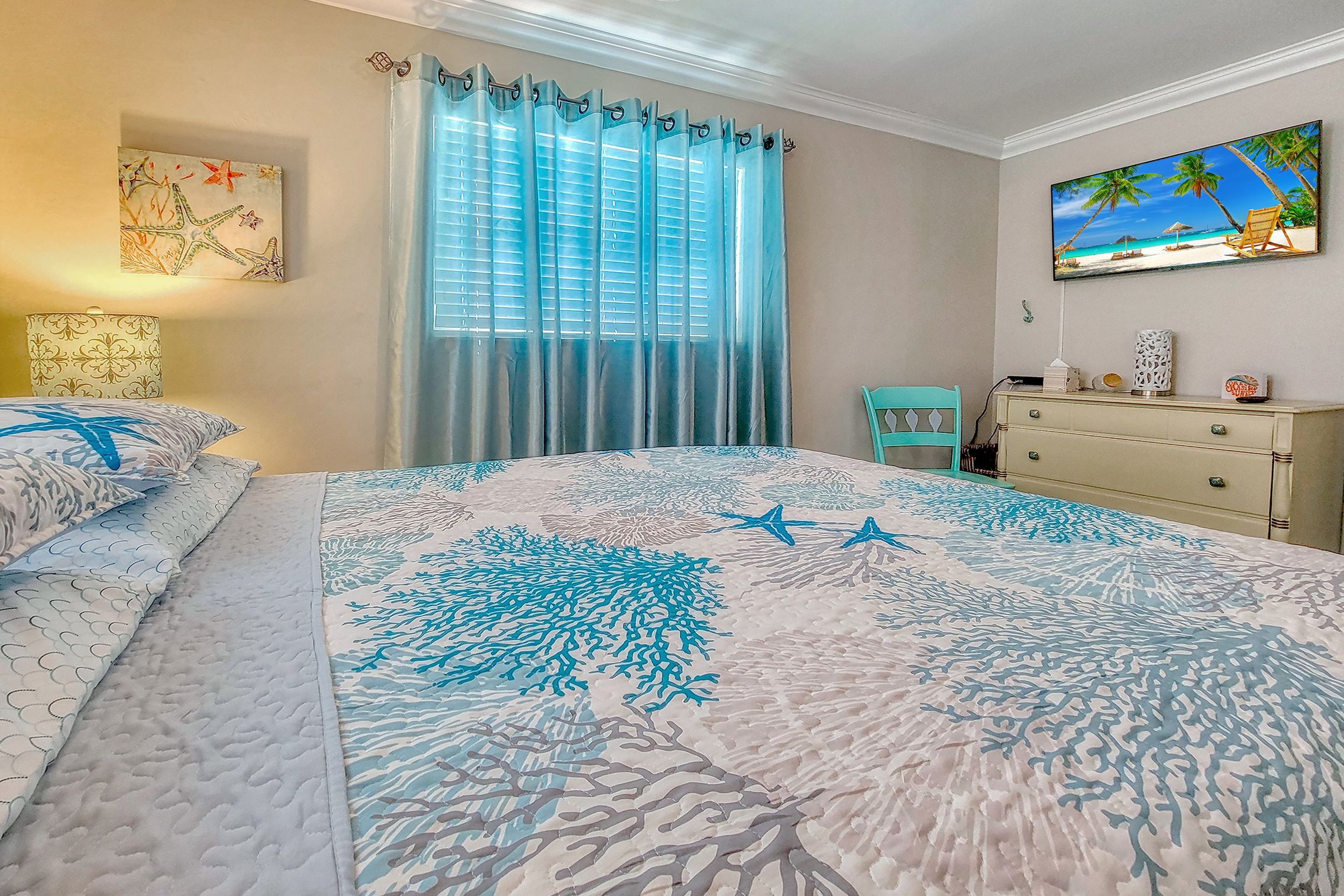 Wave and Sea | The Seaside Property Shoppe
