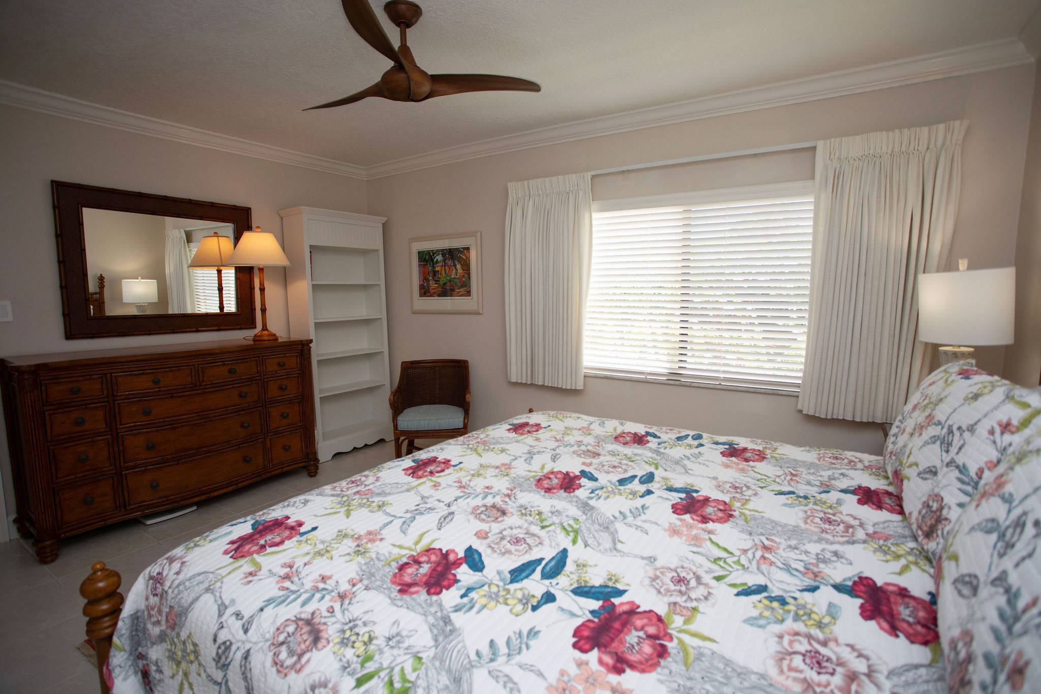 Guest bedroom