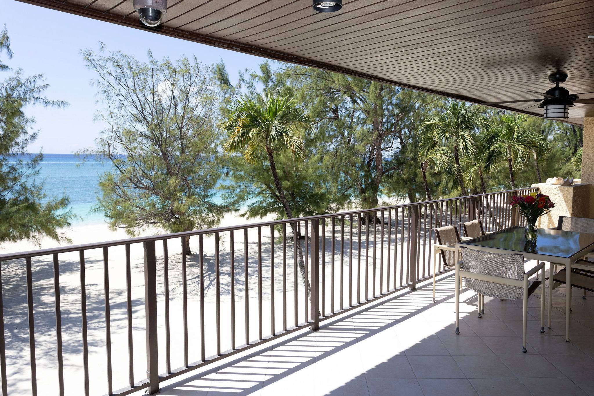 Balcony with a view 2 - Sit out and enjoy while reading a book or sipping a cocktail 