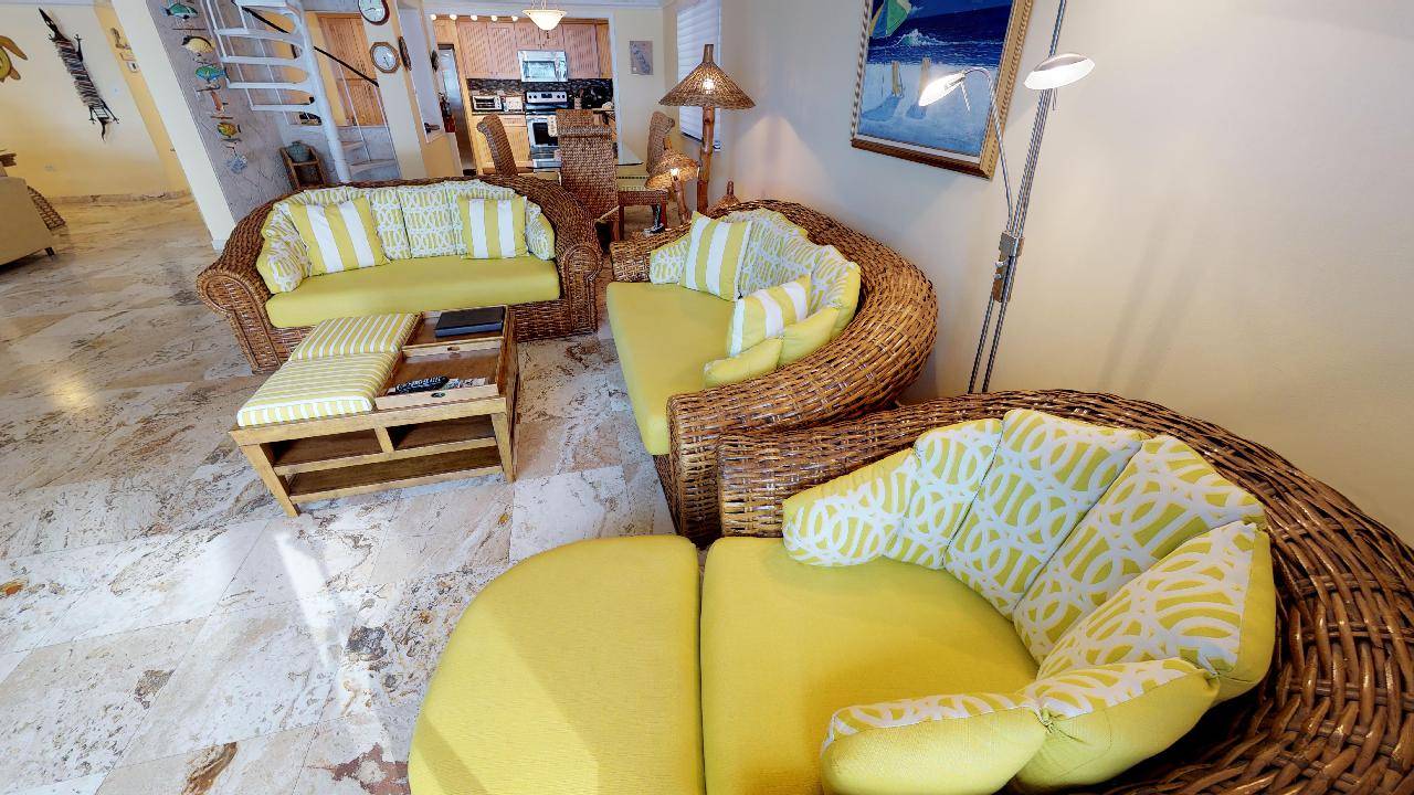 Living room - 4th view