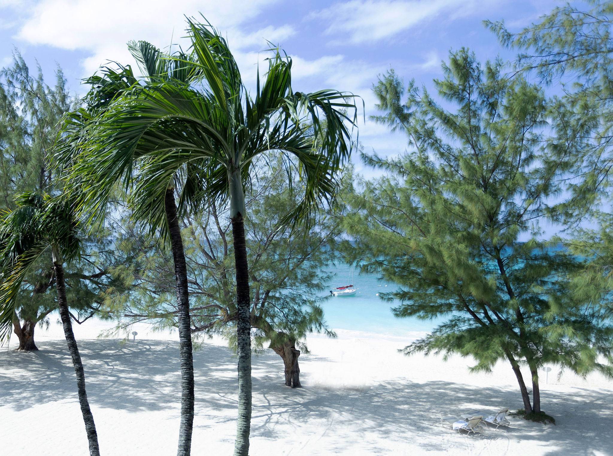 Islands Club Beach 