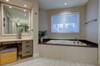 King bathroom