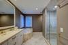 King bathroom