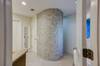King bathroom