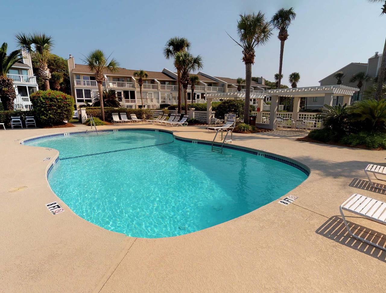 Beach Club Villa Rentals, Wild Dunes Island Realty