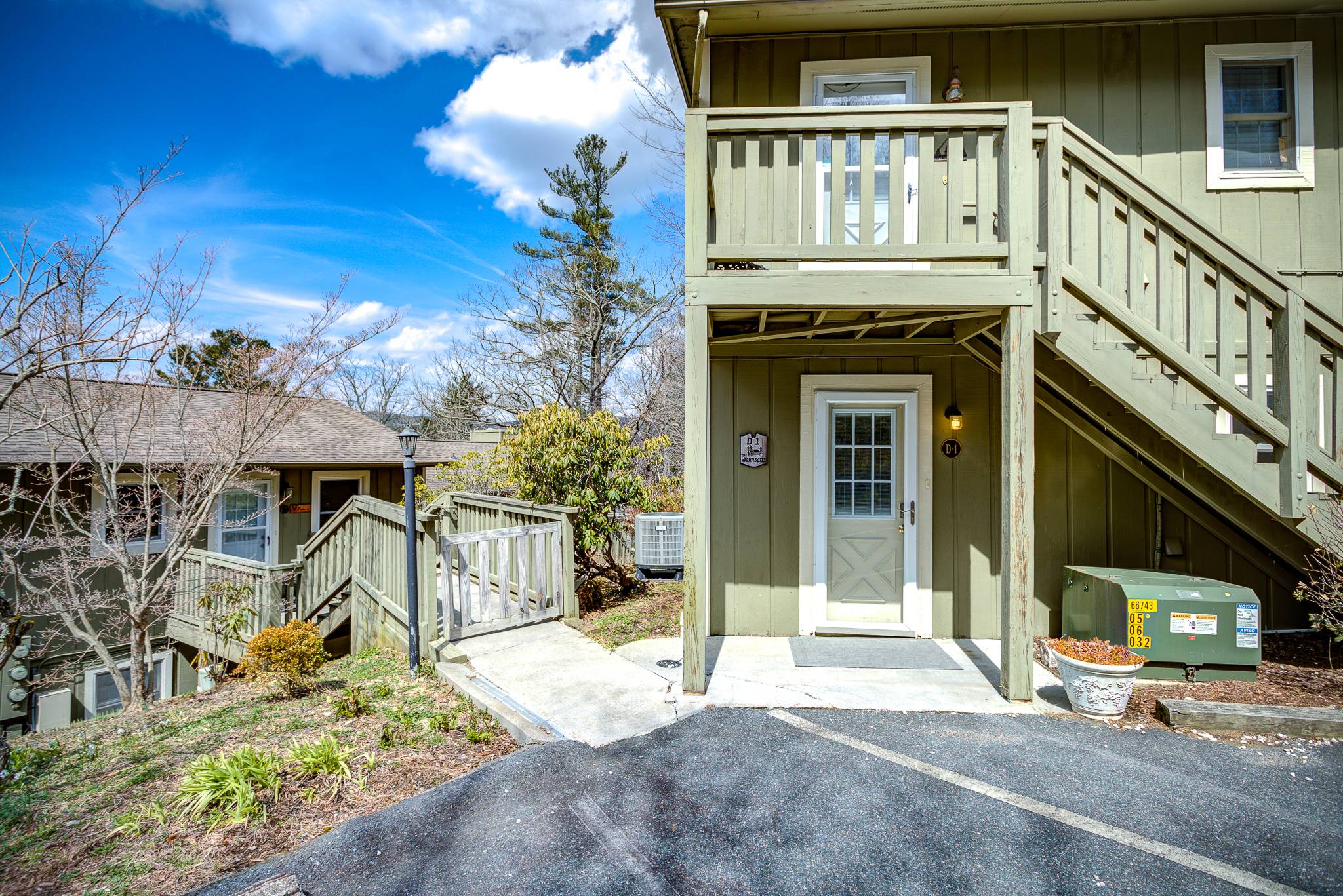 Village Green D1 Jenkins Rentals