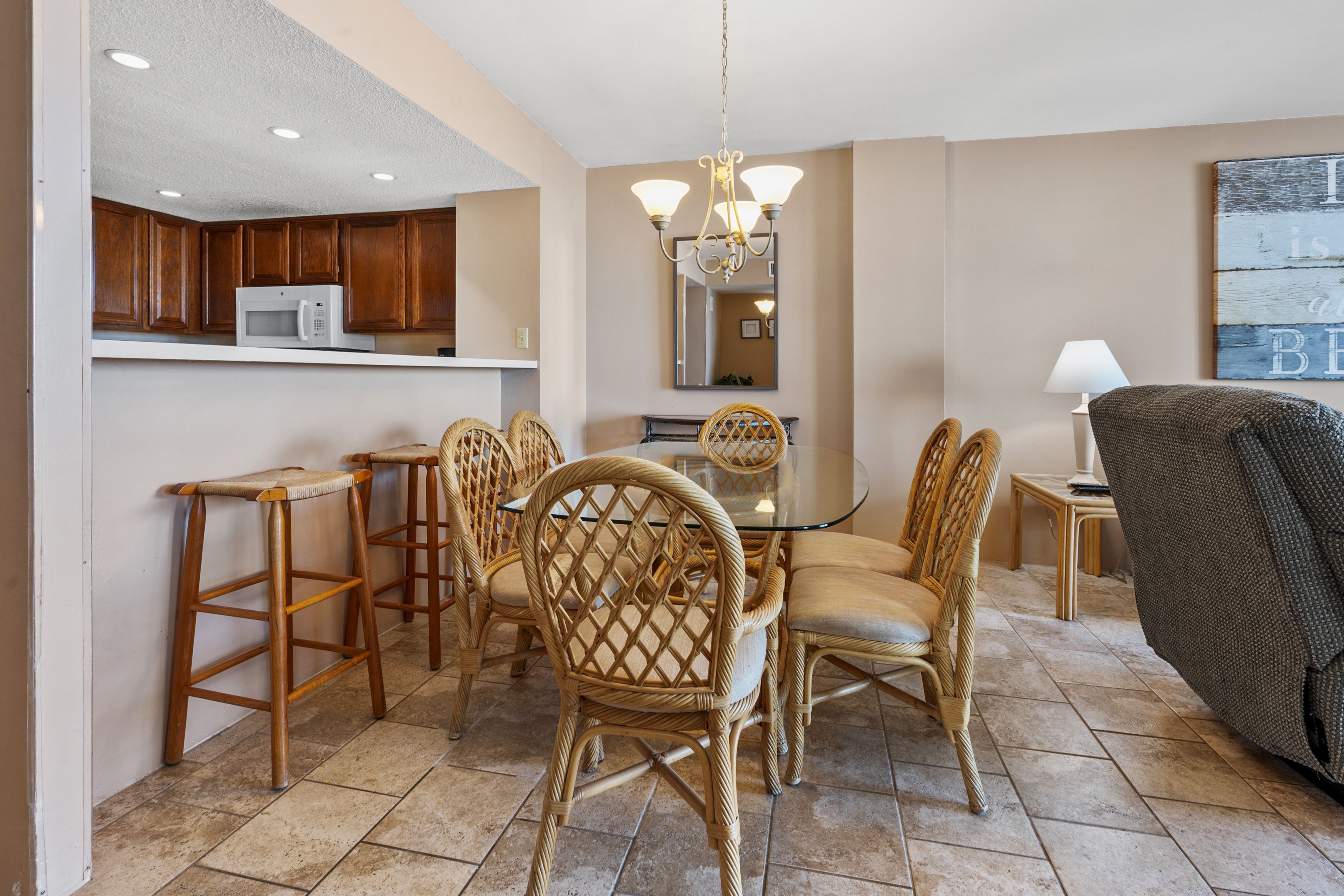 Shoreham Towers 7B McMillan Vacations