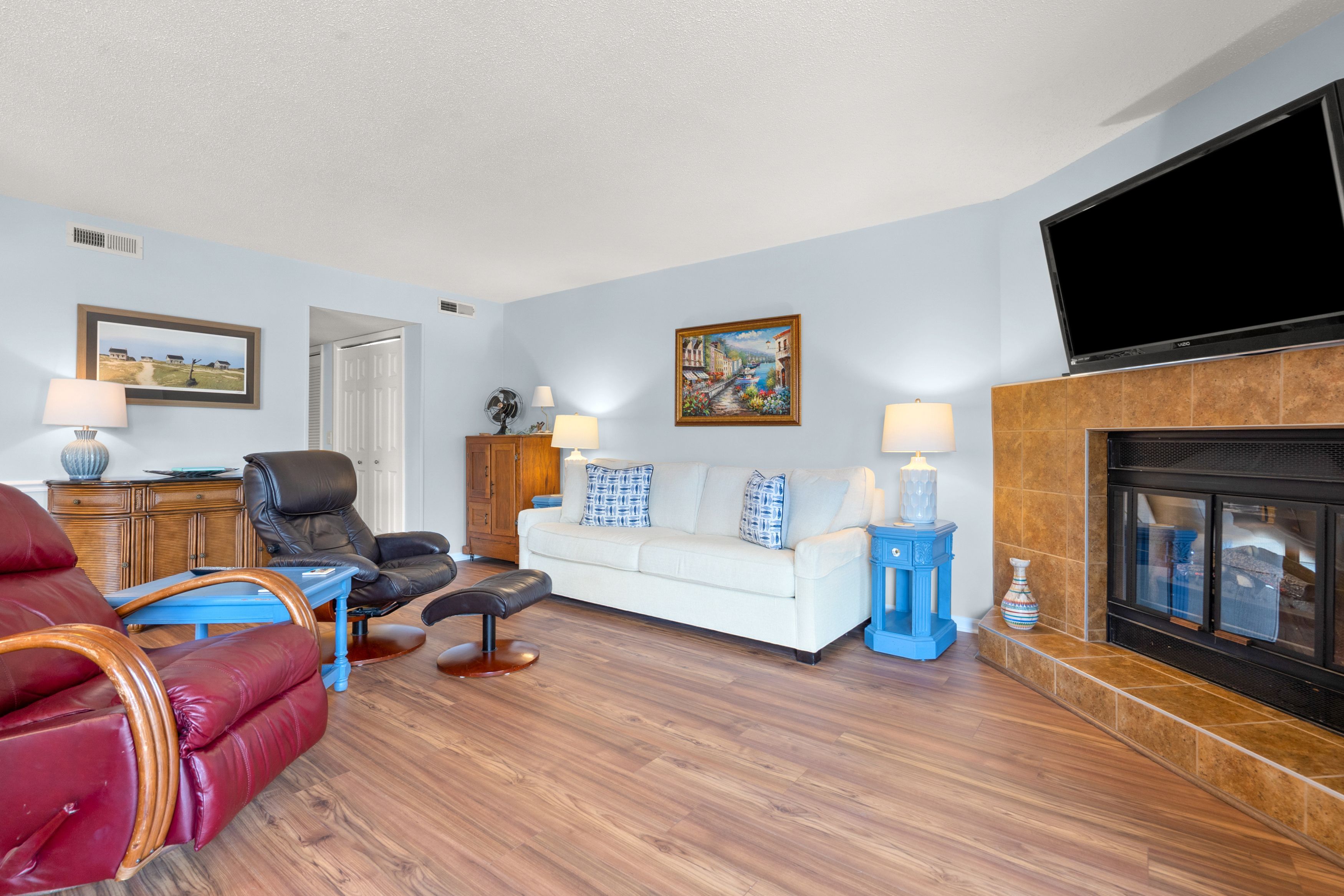 Tilghman Lakes P1 McMillan Vacations