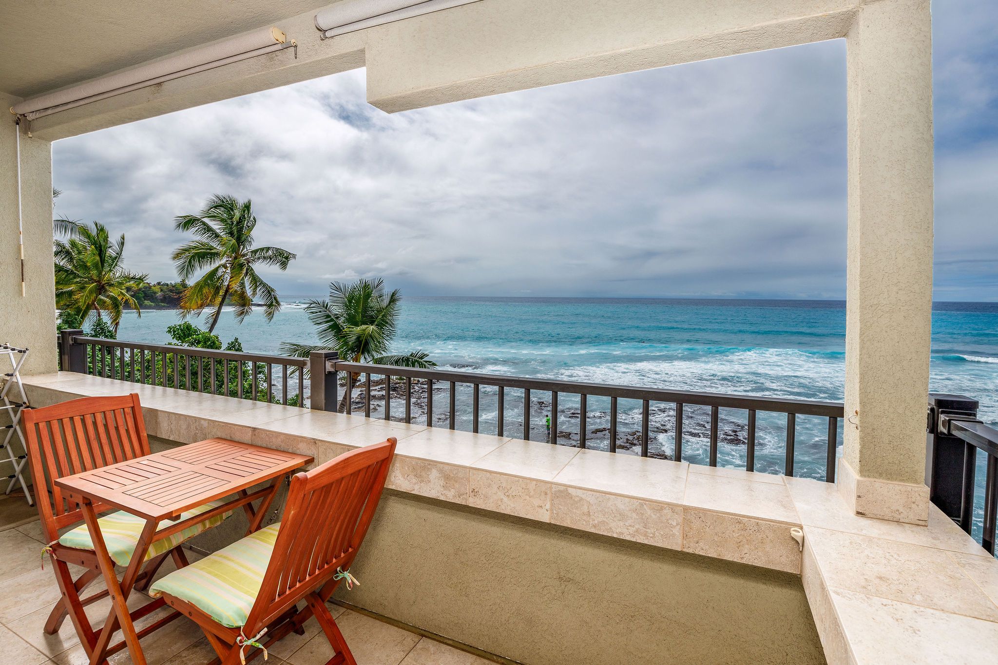 Banyan Tree 404D | Knutson & Associates