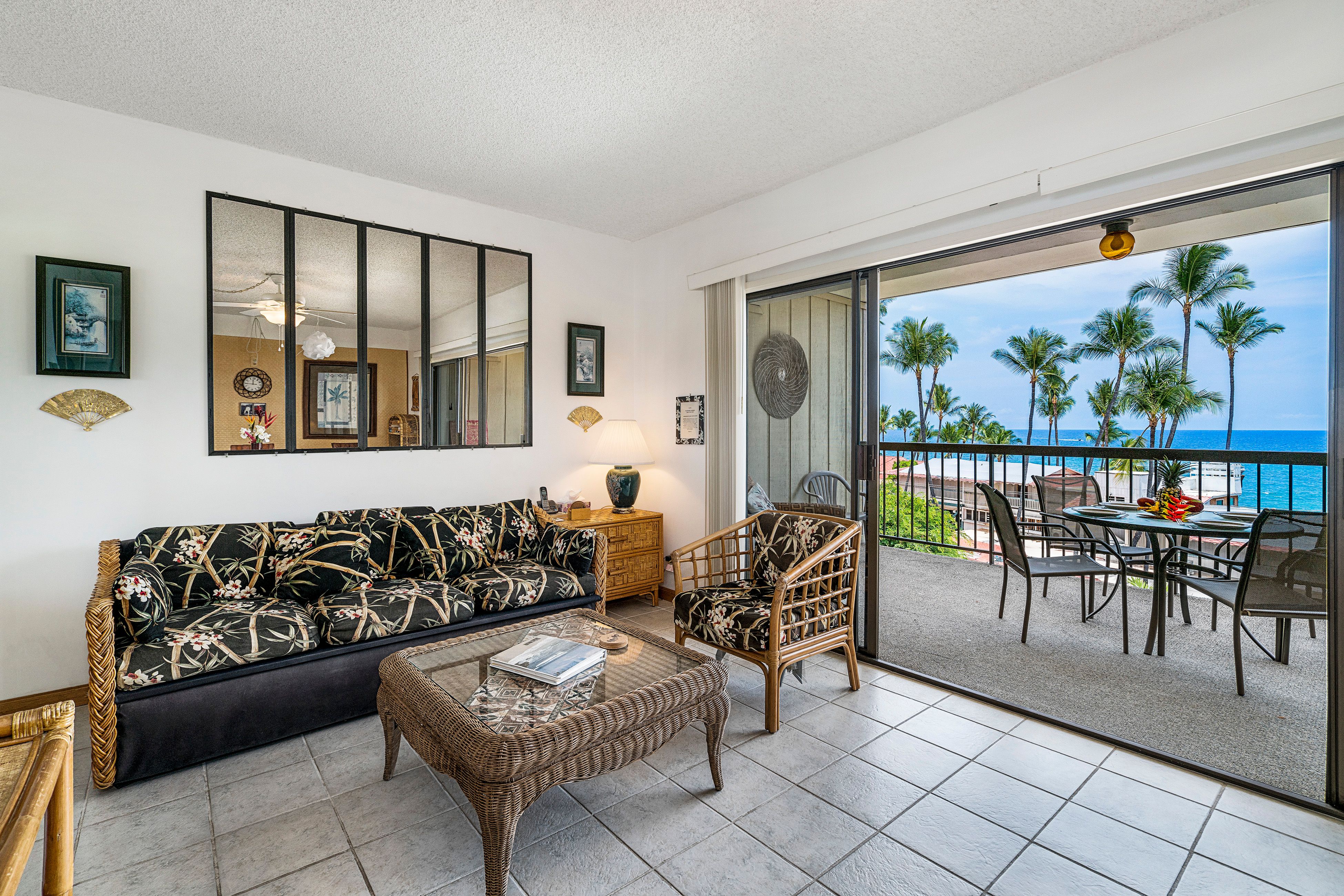 Kona Plaza402 Knutson & Associates