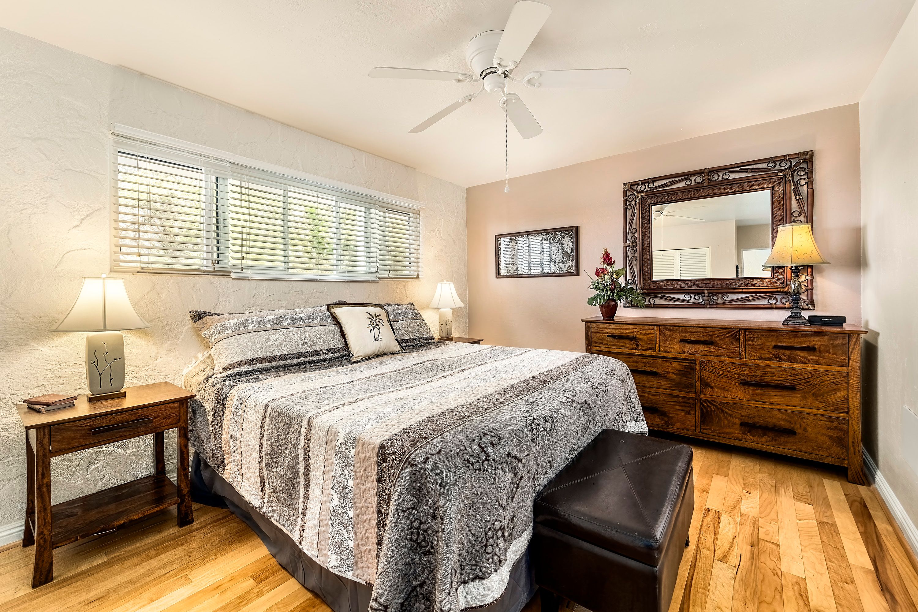 Casa De Emdeko 237 Knutson & Associates