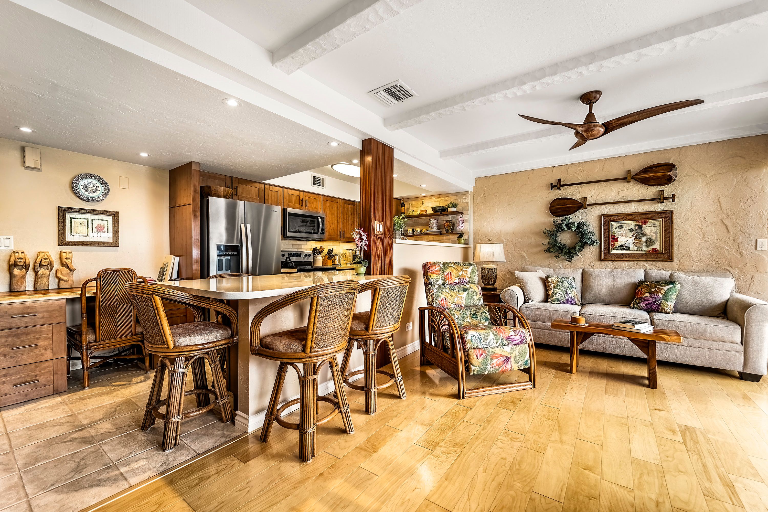 Casa De Emdeko 237 Knutson & Associates