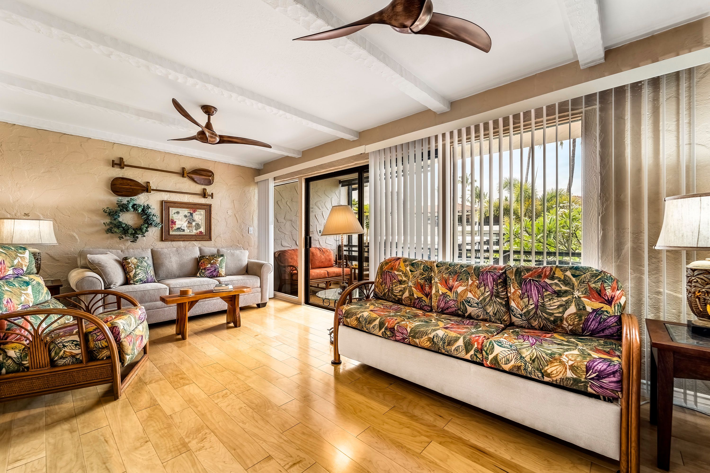 Casa De Emdeko 237 Knutson & Associates