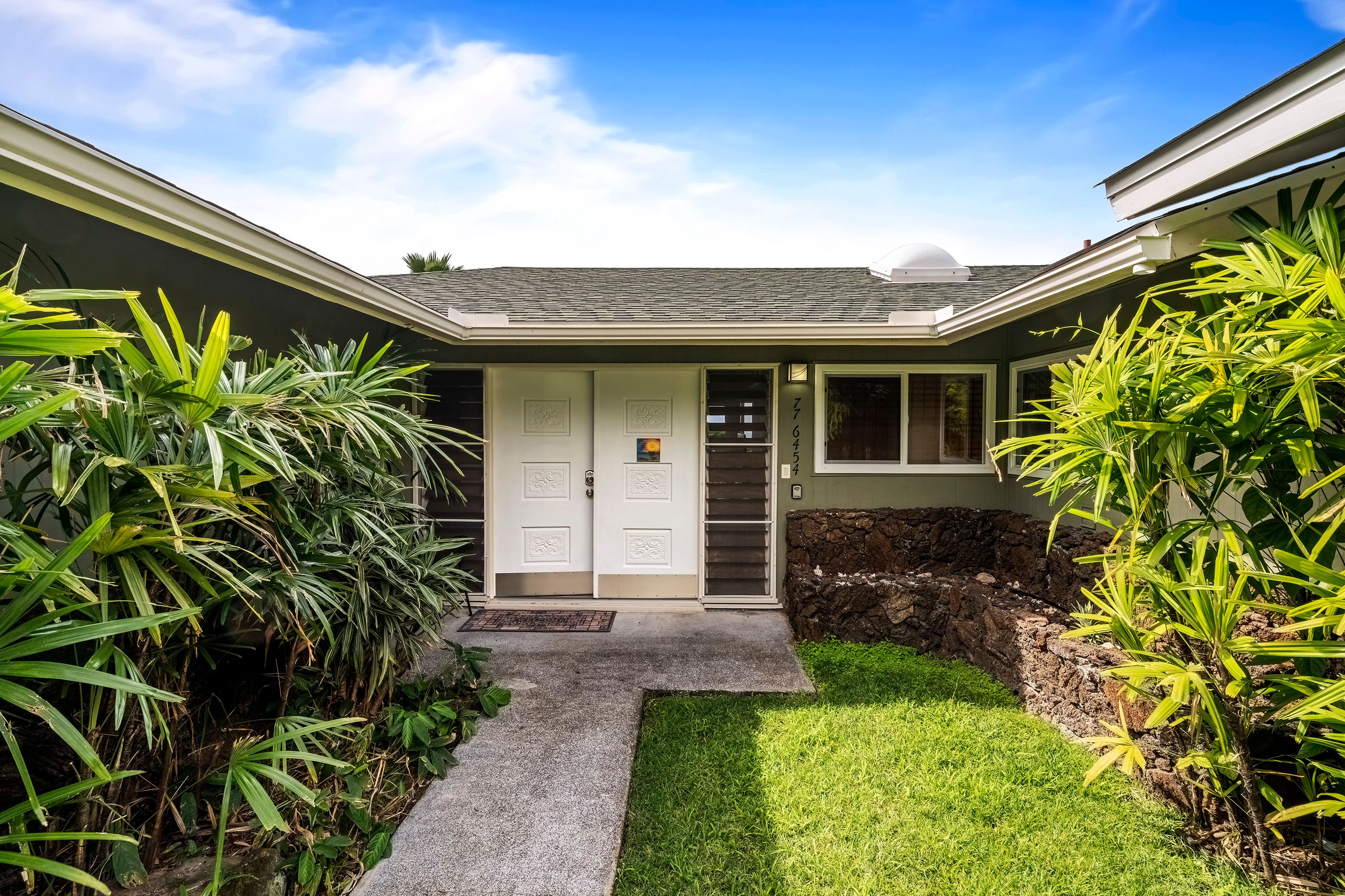 Kona Sunset House at Walua Knutson & Associates