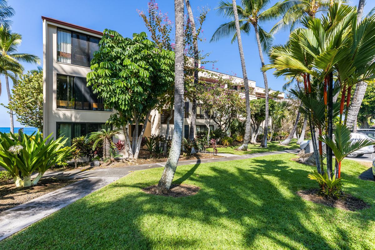 Keauhou Kona Surf & Racquet Club#1-202 | Knutson & Associates