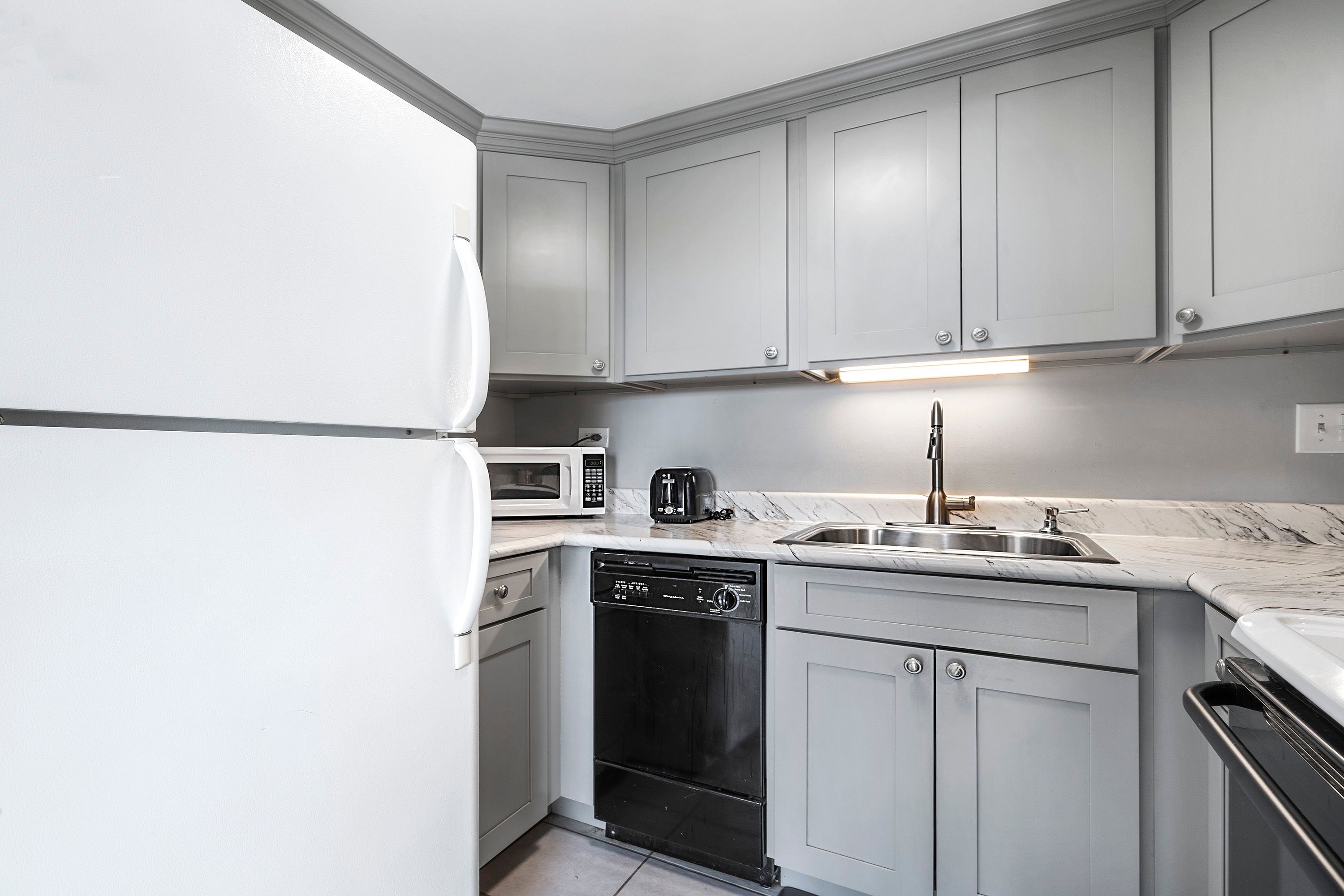 Kona Plaza202 Knutson & Associates