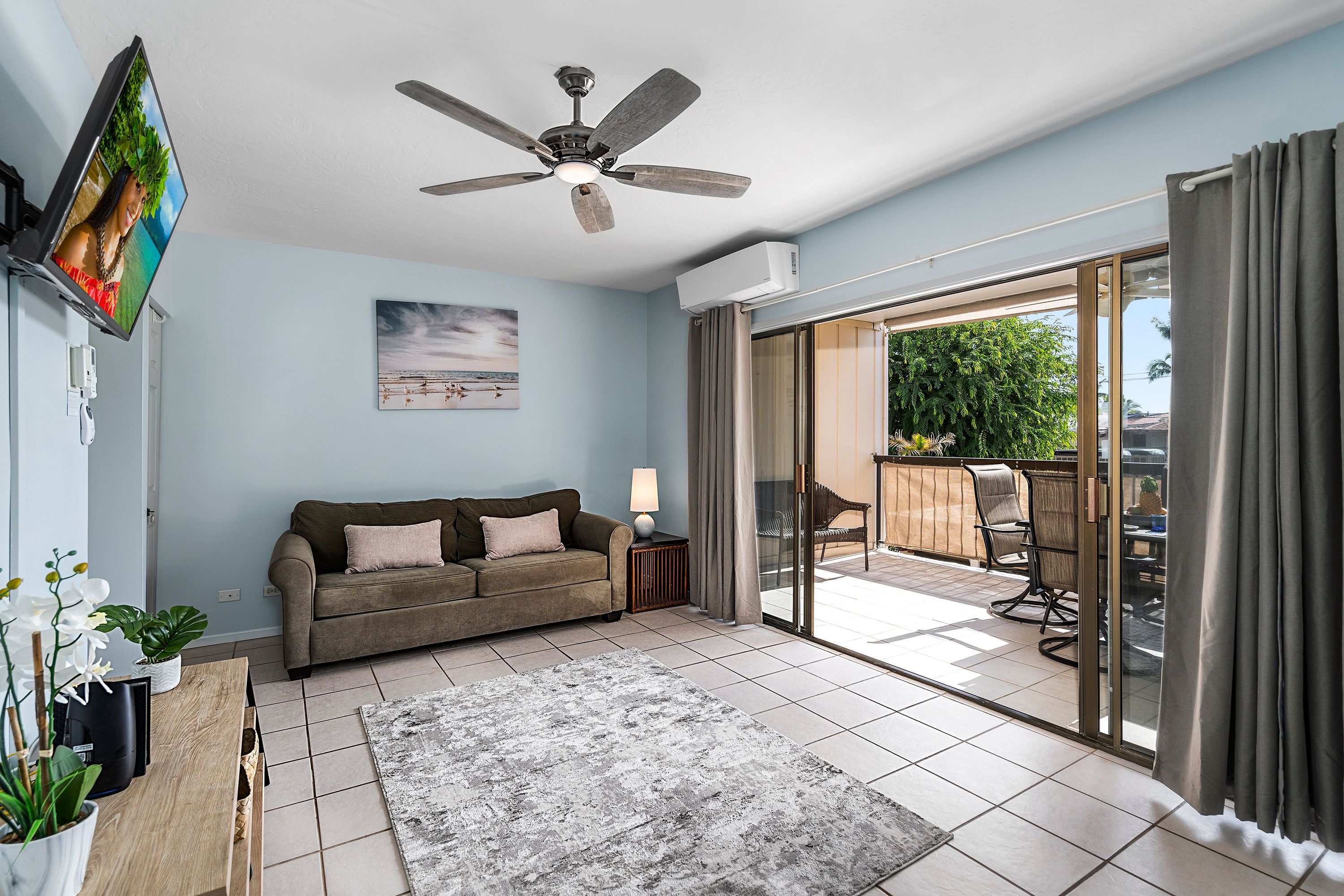 Kona Plaza202 Knutson & Associates