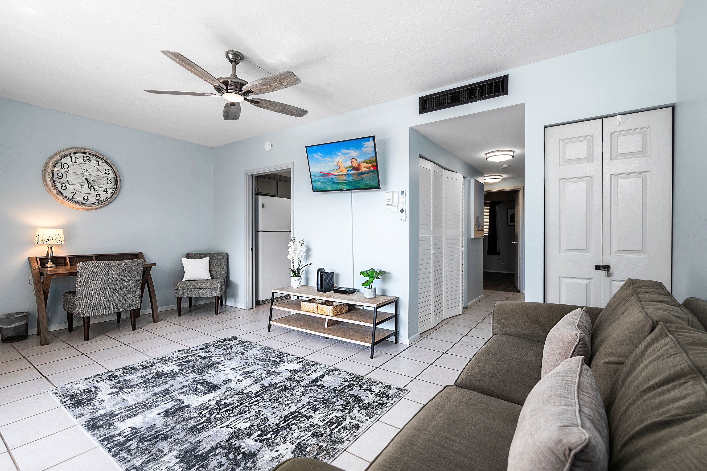 Kona Plaza202 Knutson & Associates