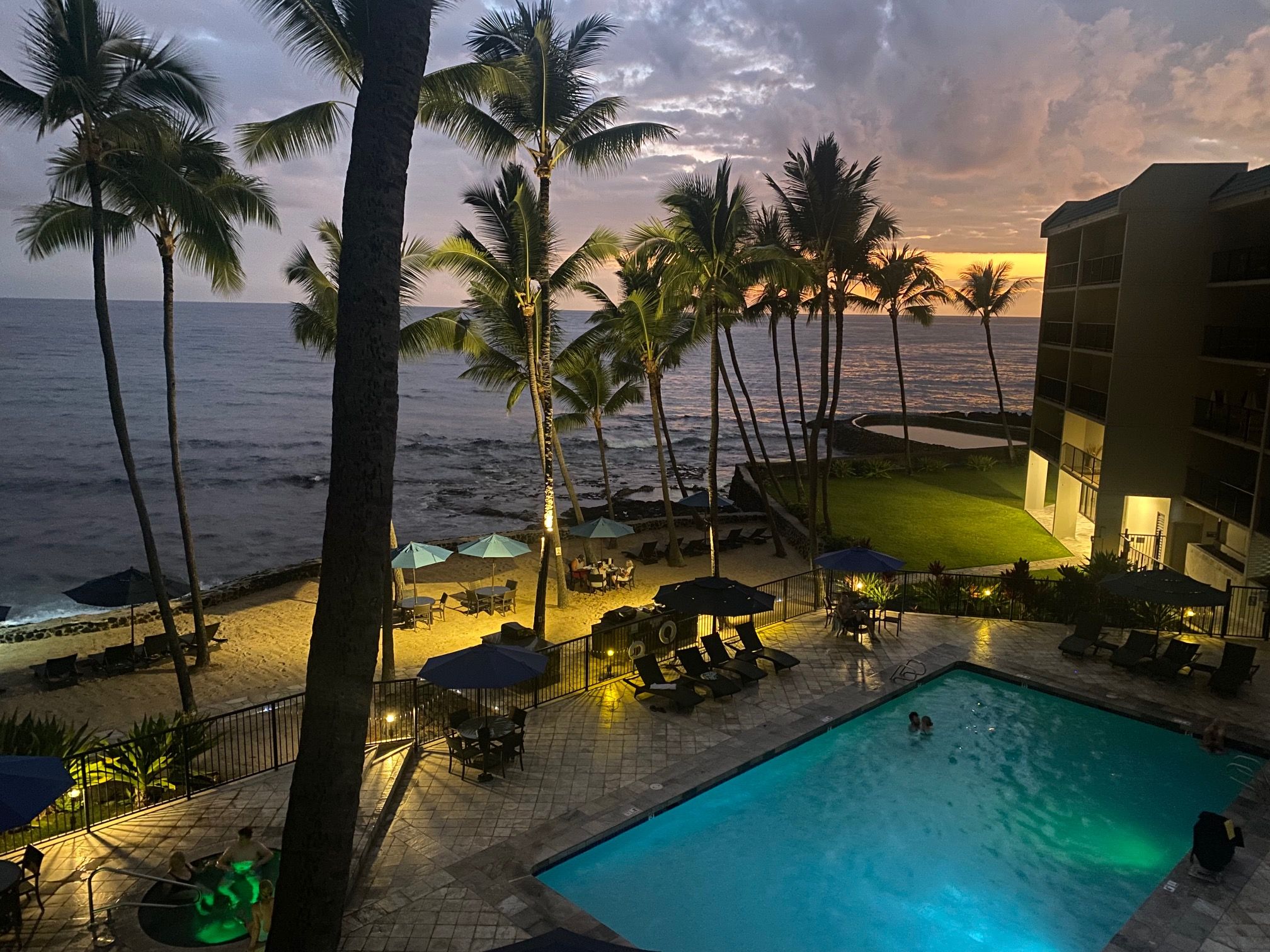 Kona By The Sea312 Knutson & Associates