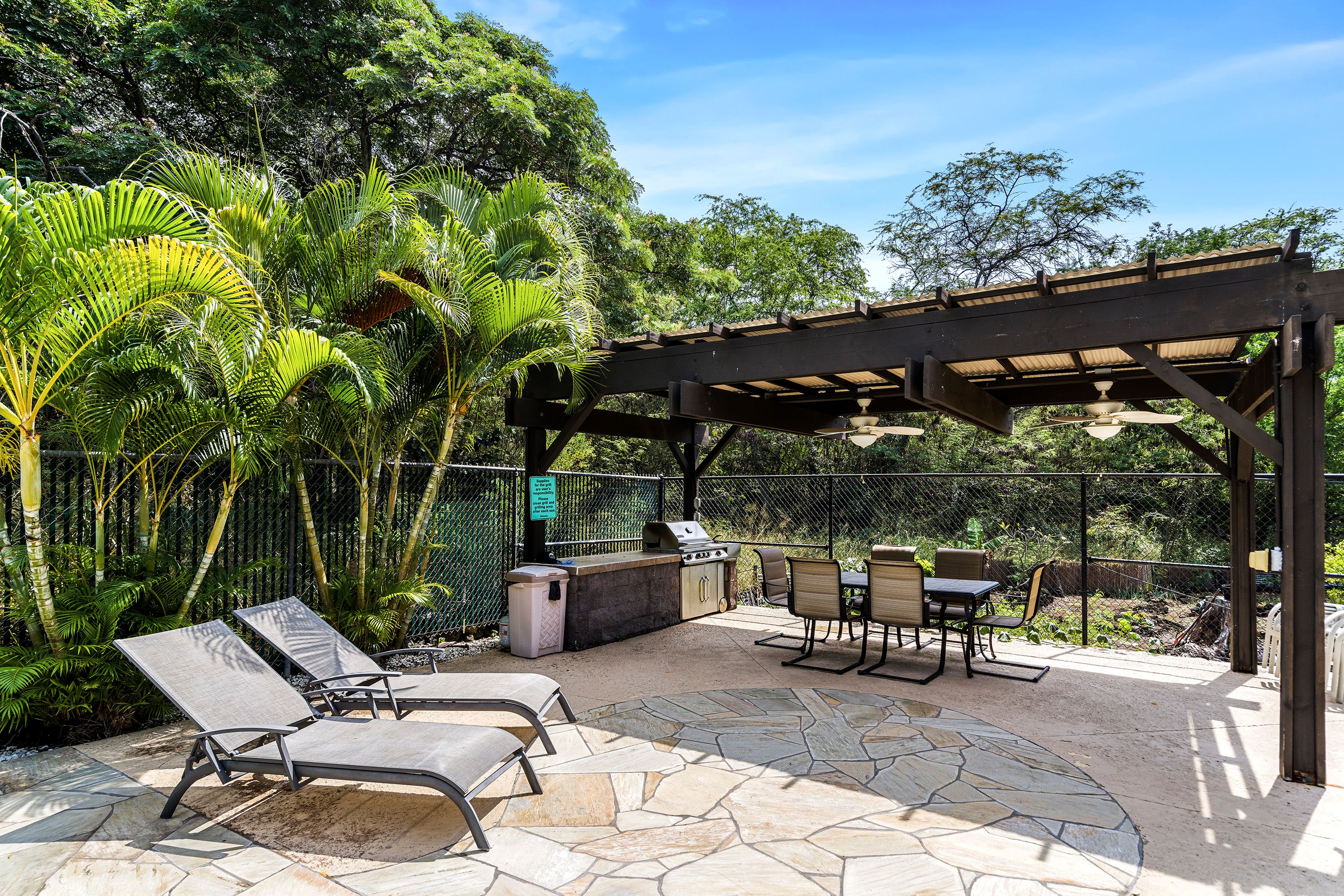 Kona Palms201 Knutson & Associates