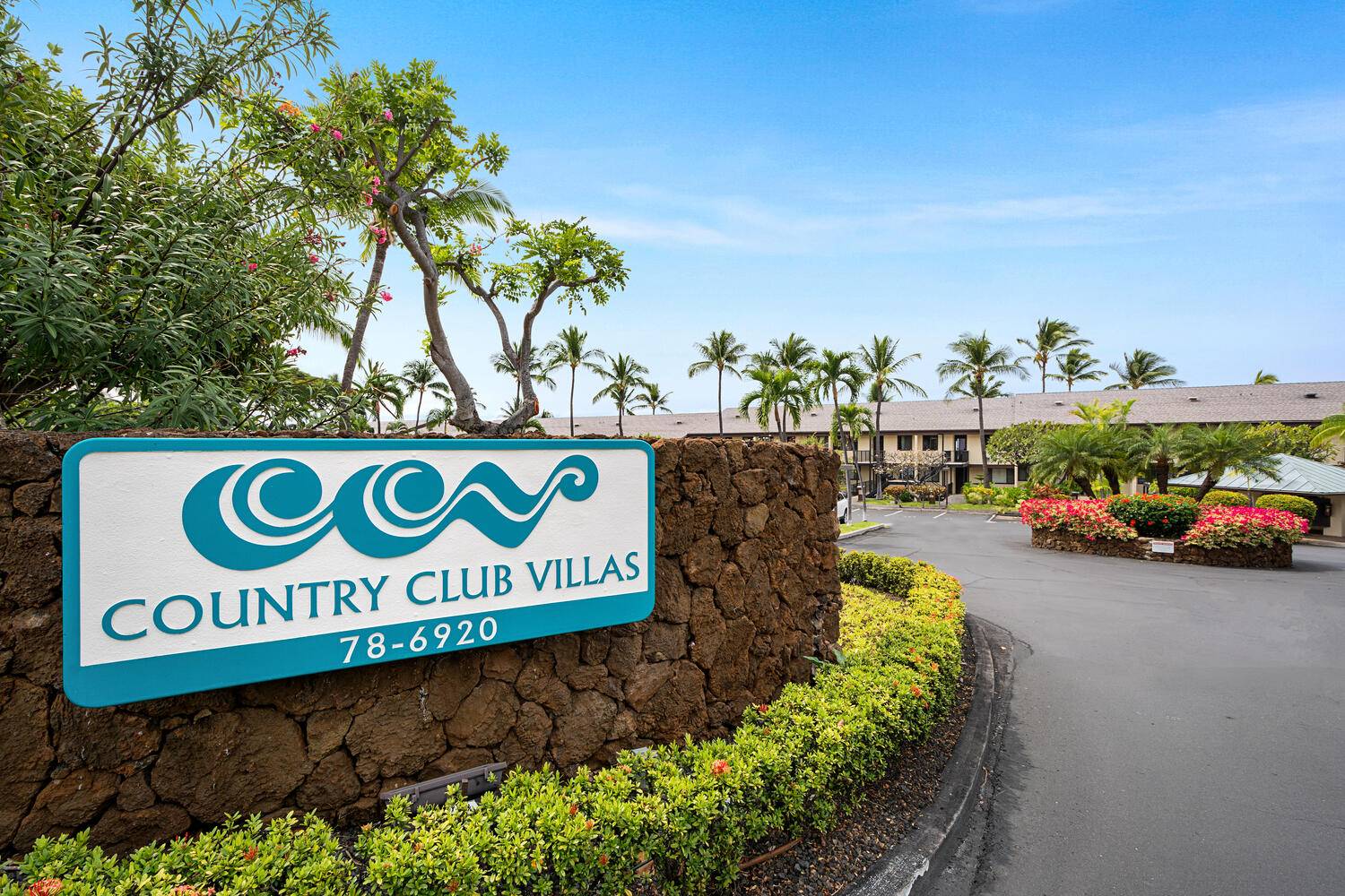 white christmas dresses Kona Country Club