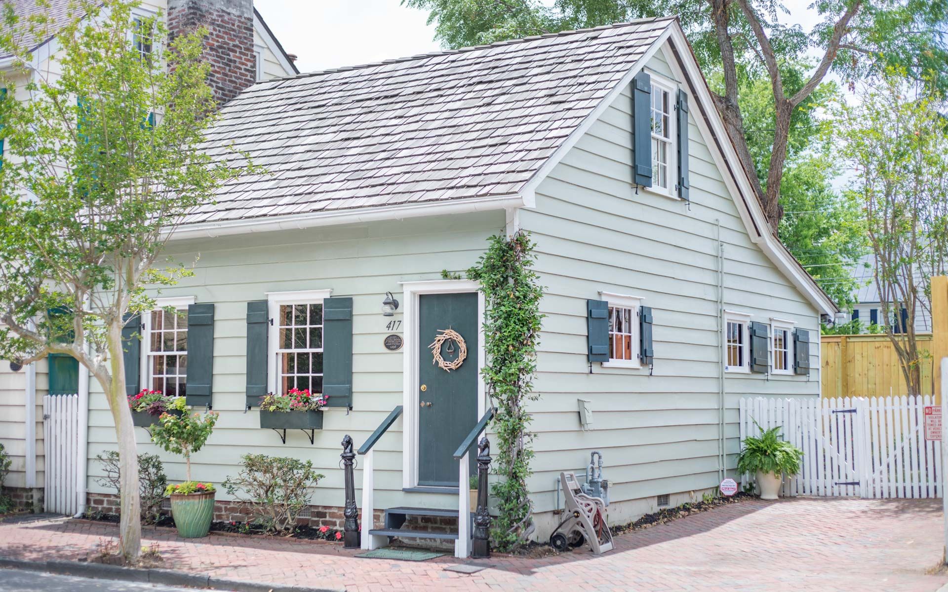 Freeman's Cottage | Savannah Rentals | Lucky Savannah