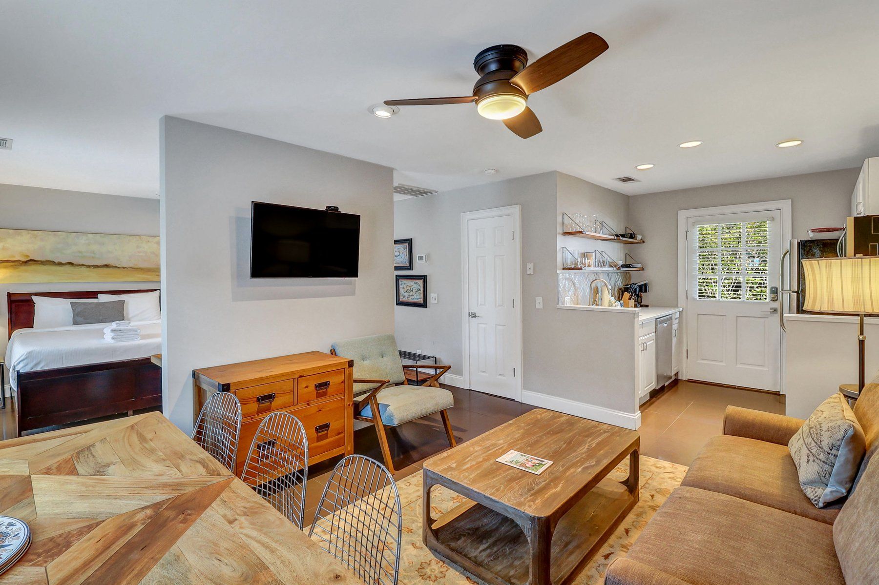 Savannah Pet Friendly Vacation Rentals Lucky Savannah