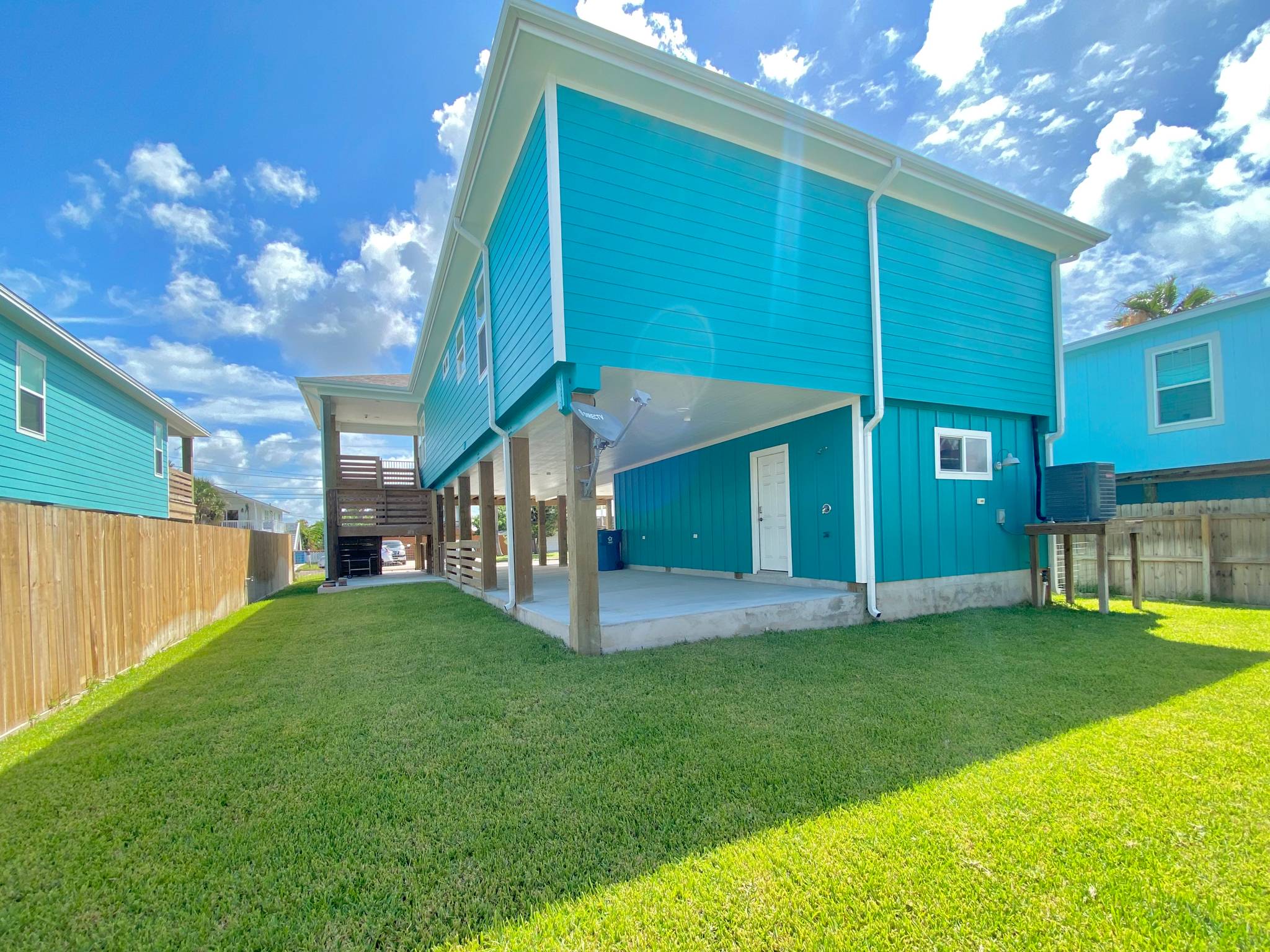 522 Sand Burr Life in Paradise Vacation Rentals