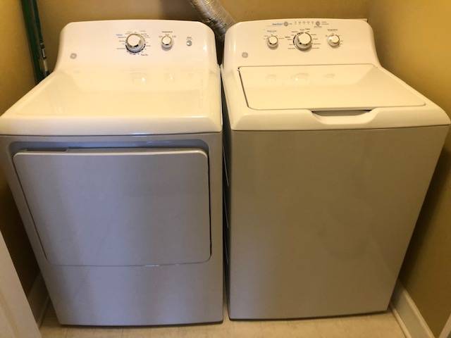 Kenmore washer and dryer from 1970s (museum