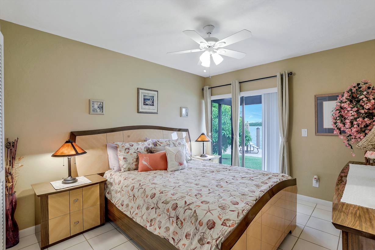 187 Starfish Court | Marco Island Vacation Properties