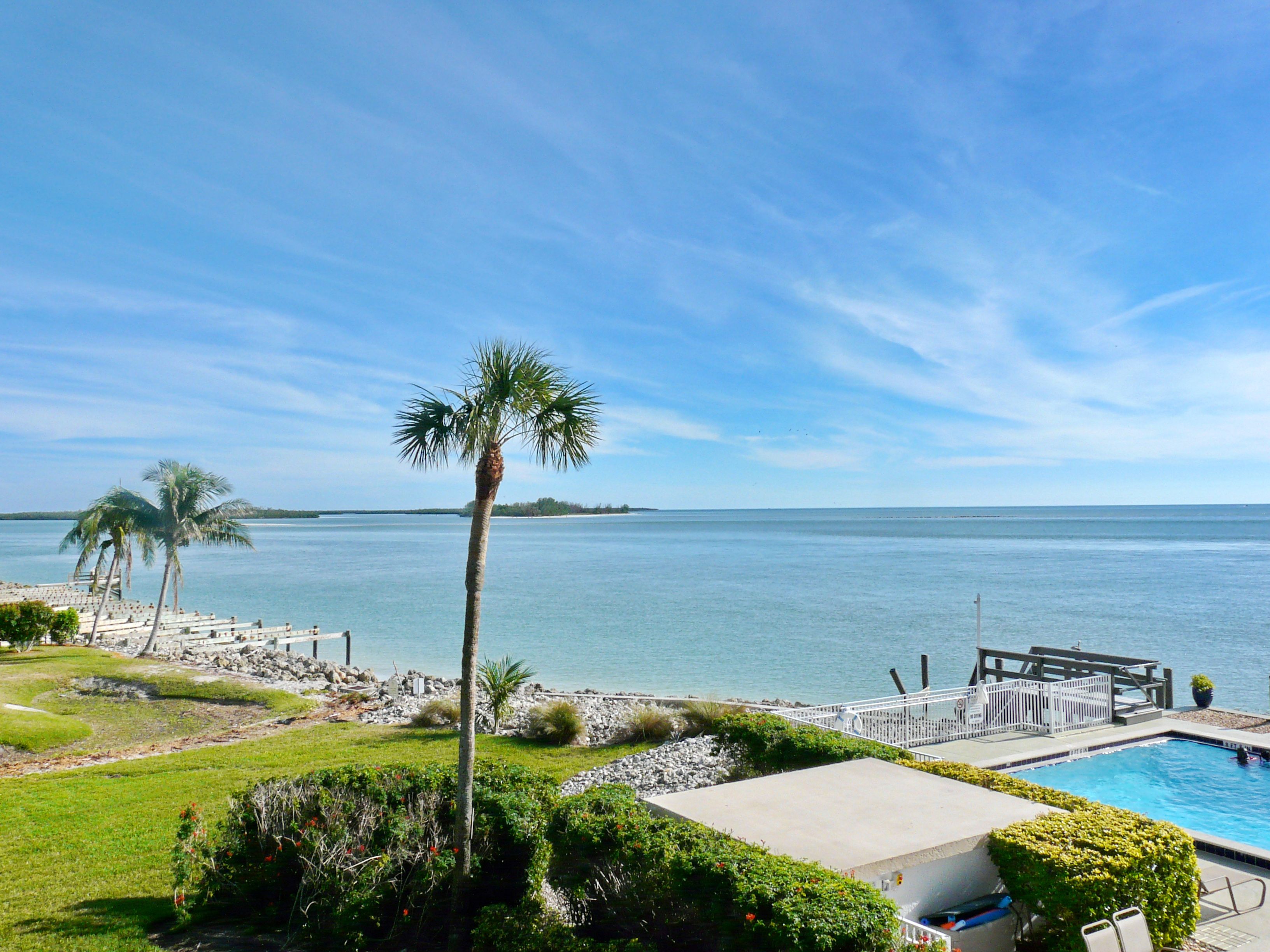 Caxambas Towers Marco Island