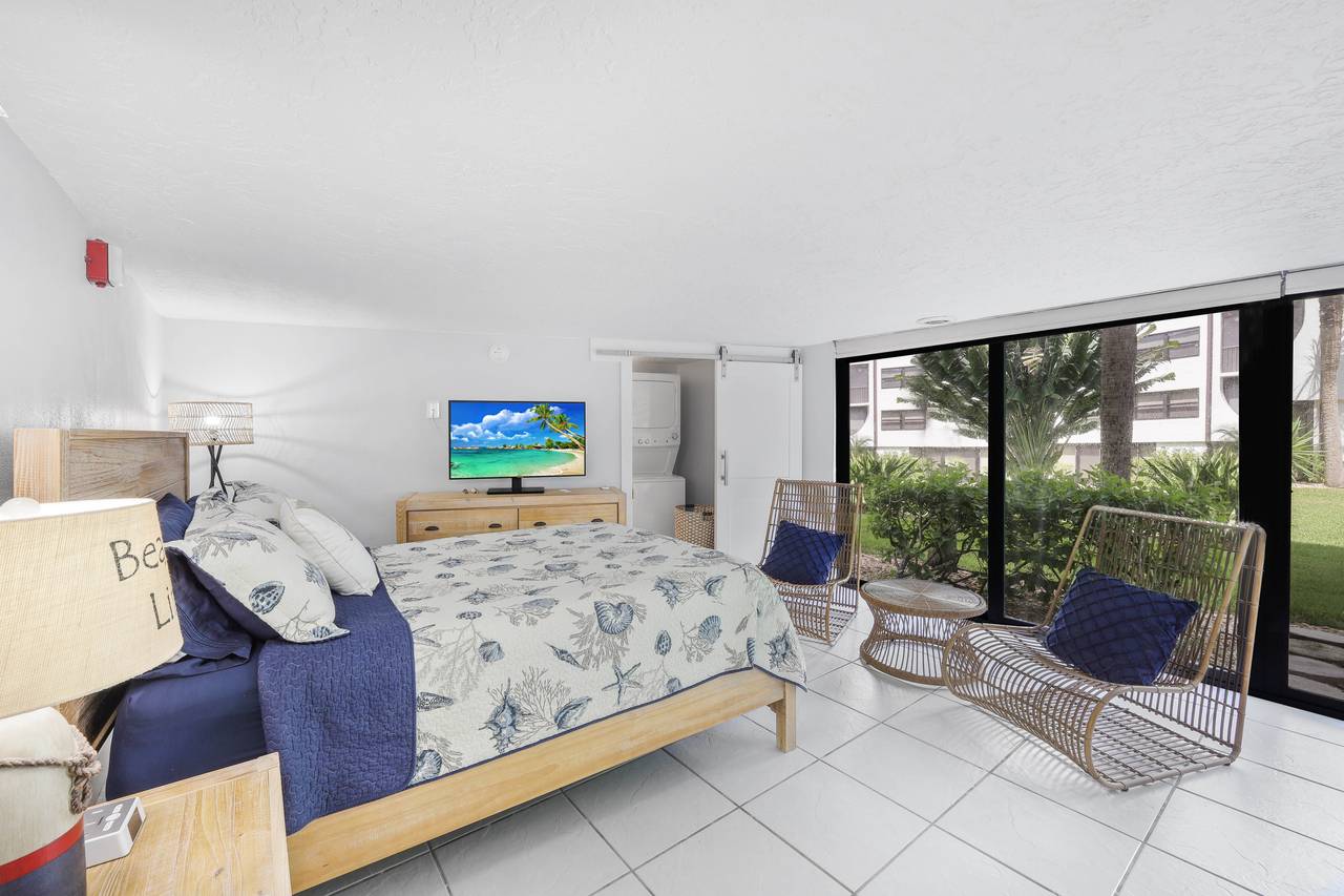 Lower Loft Lower Loft