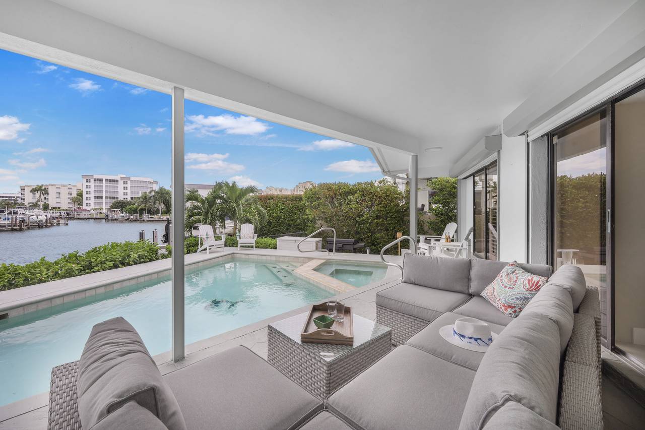 Outdoor Seating Outdoor Seating