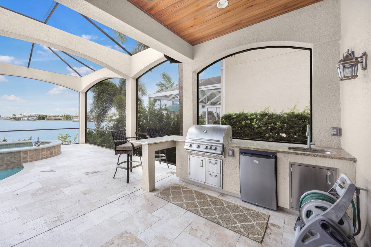 Outdoor Kitchen Outdoor Kitchen