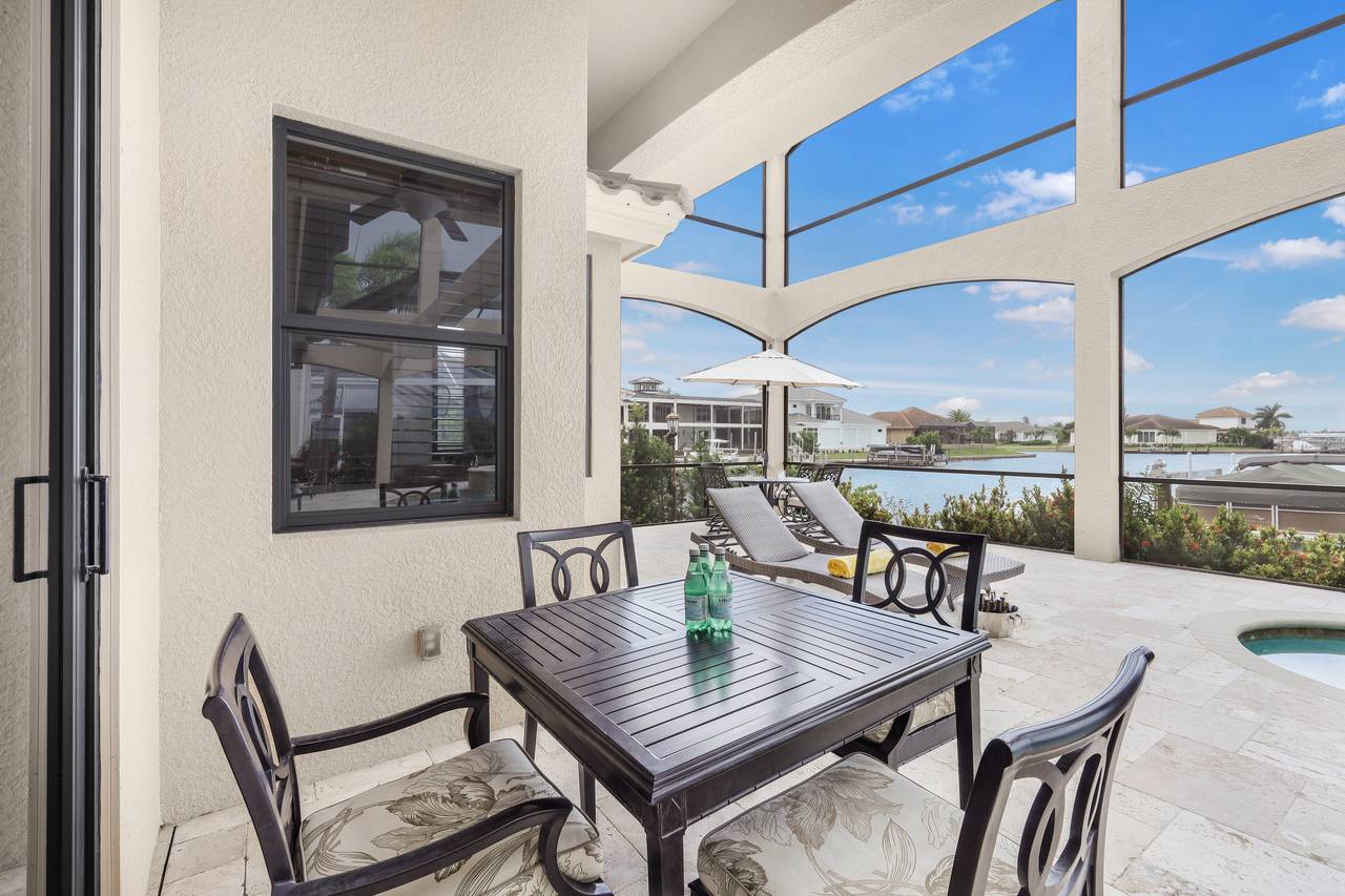 Outdoor Dining Table Outdoor Dining Table