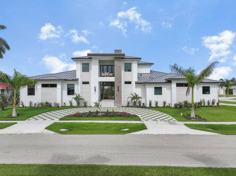 Exterior Exterior