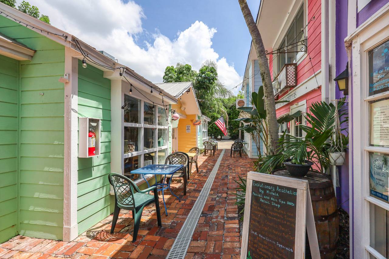 Exterior Exterior