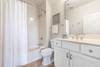 Queen En Suite Bathroom