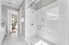 2nd Floor King En Suite Bathroom