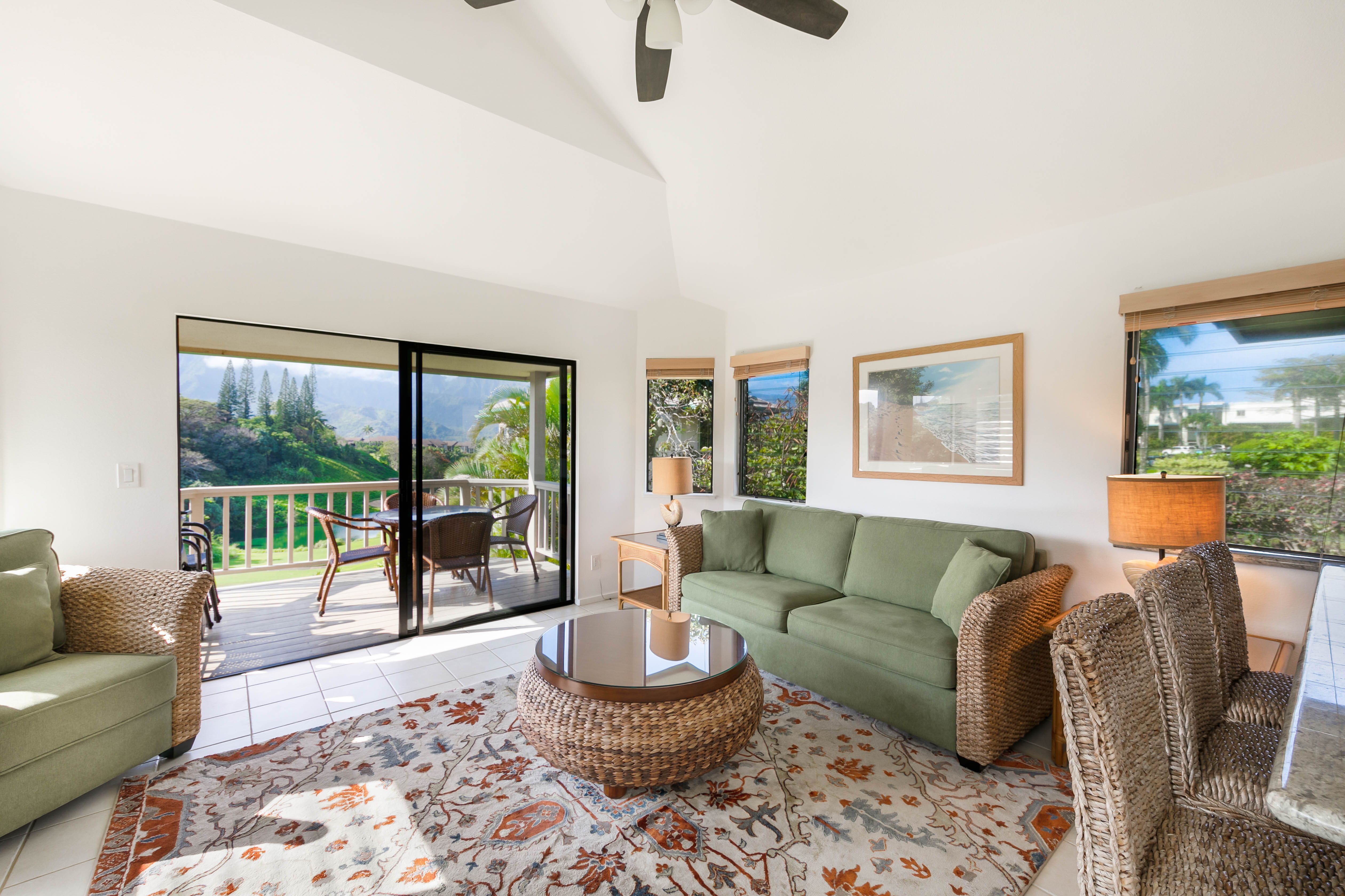 Hanalei Bay Villas 22 with bedroom AC Na Pali Properties, Inc.