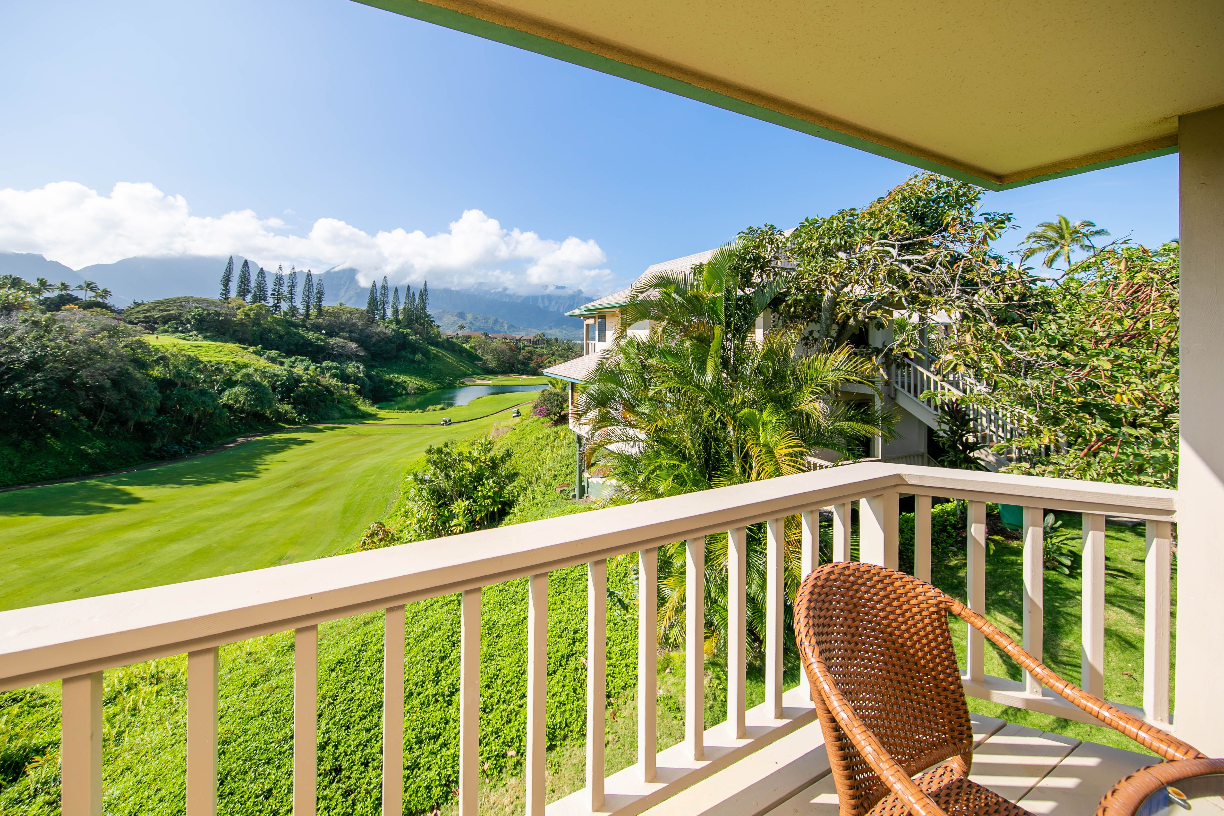 Hanalei Bay Villas 22 with bedroom AC Na Pali Properties, Inc.