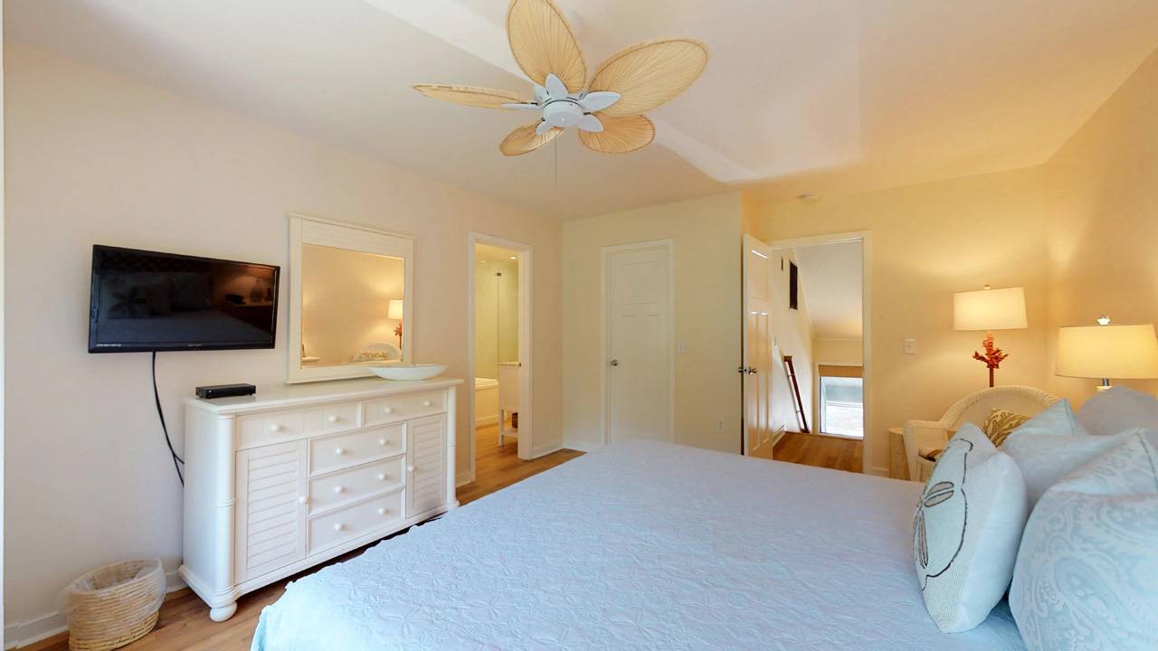 Primary Suite with an En-Suite Bathroom
