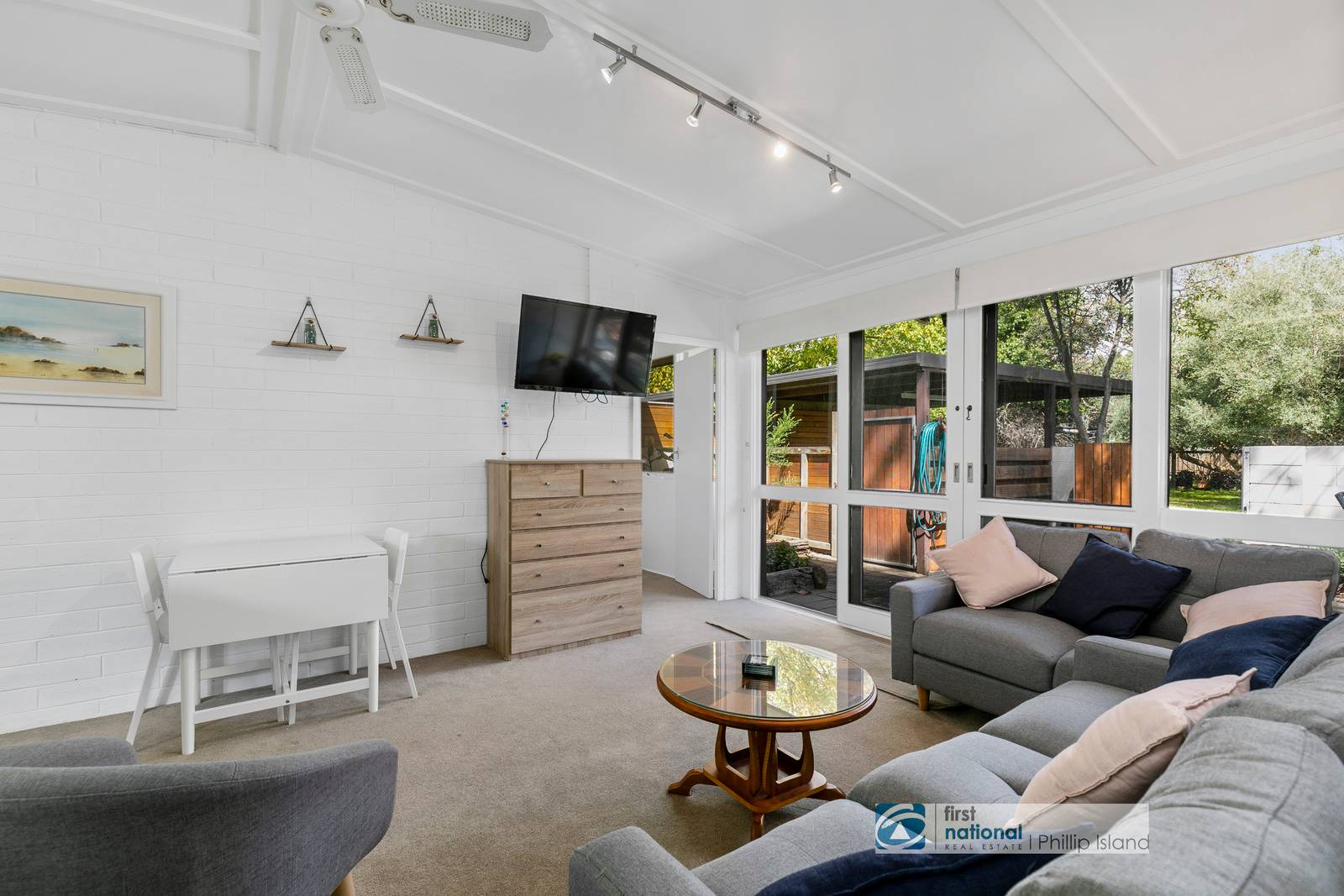 361 Honeysuckle Grove, Silverleaves Phillip Island Holiday Houses