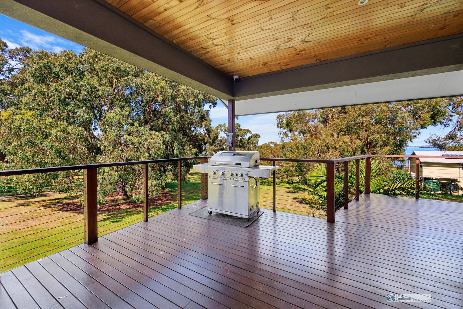 Bird Sounds, Rhyll Phillip Island Holiday Houses