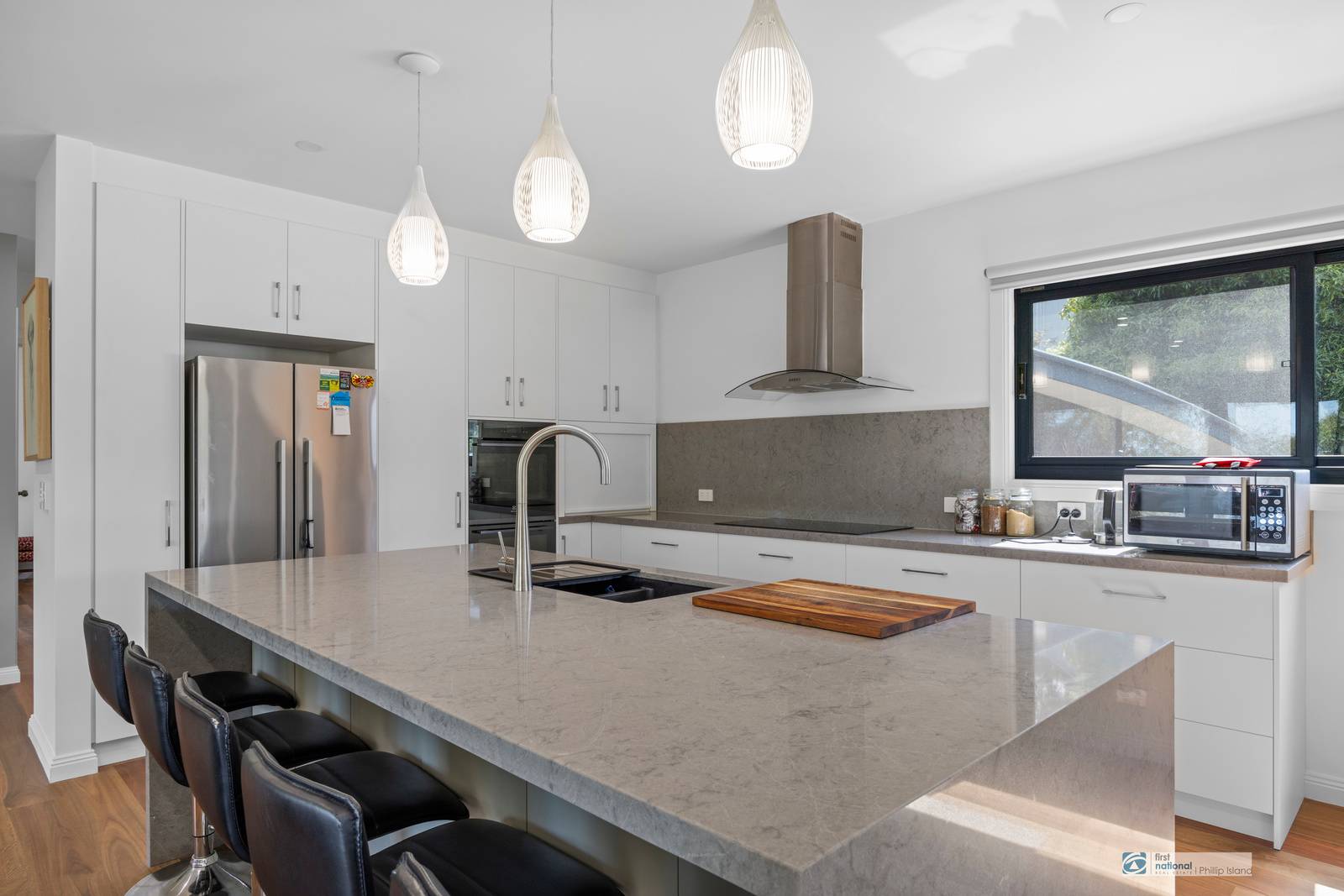 Bird Sounds, Rhyll Phillip Island Holiday Houses