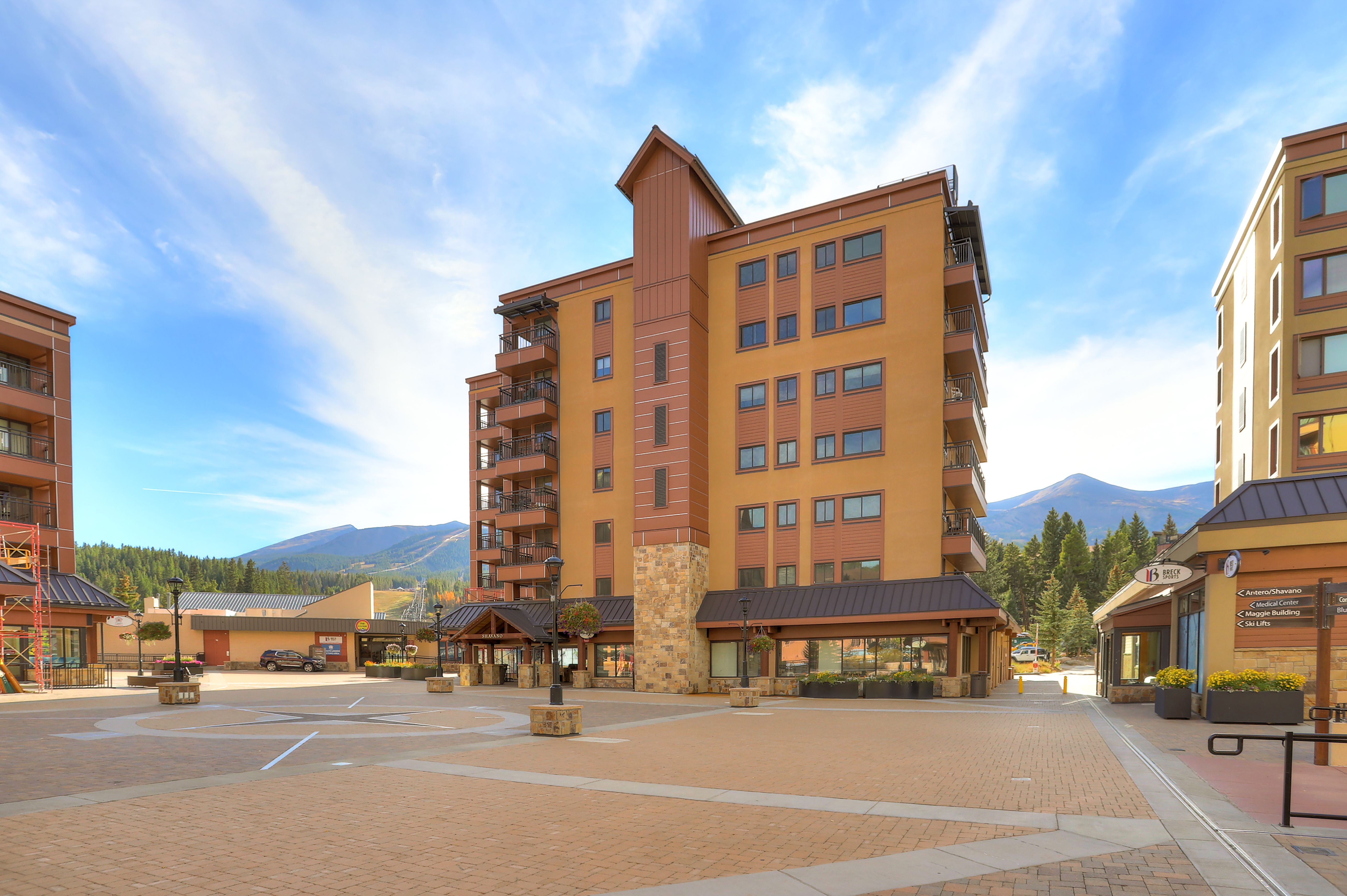 Village at Breckenridge Peak 9 Inn, Liftside 402 Breckenridge